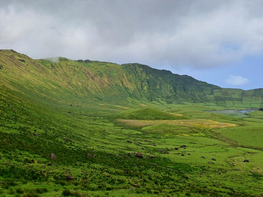 Serão Alto, Caldeirão - Corvo